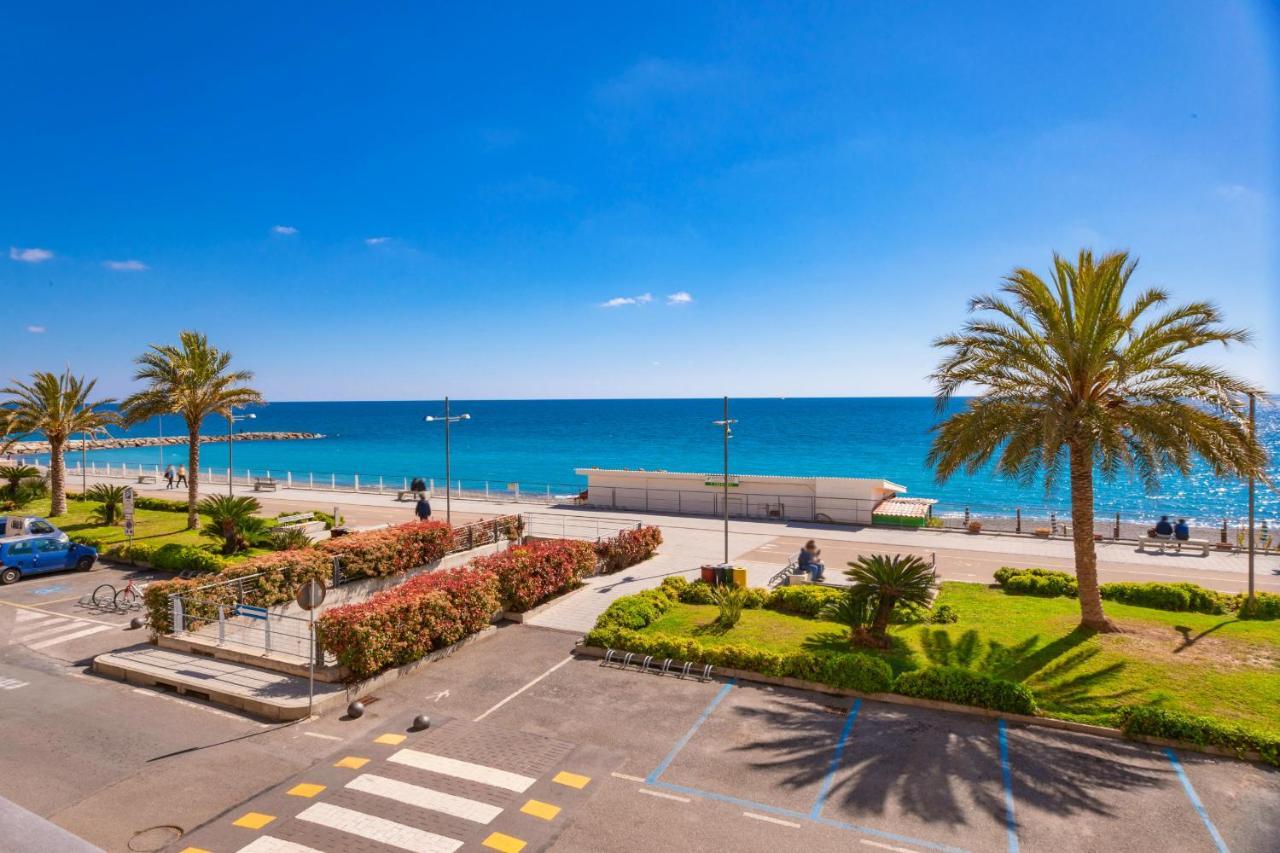 Appartamento Fronte Mare A Ospedaletti By Wonderful Italy Eksteriør bilde